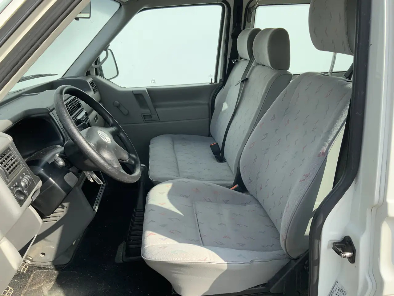 Volkswagen 1.9 TD 292 T800 Dubbel Cab 6 Zits Euro 3 - Вантажопасажирський фургон: фото 5 Volkswagen 1.9 TD 292 T800 Dubbel Cab 6 Zits Euro 3 - Вантажопасажирський фургон: фото 5