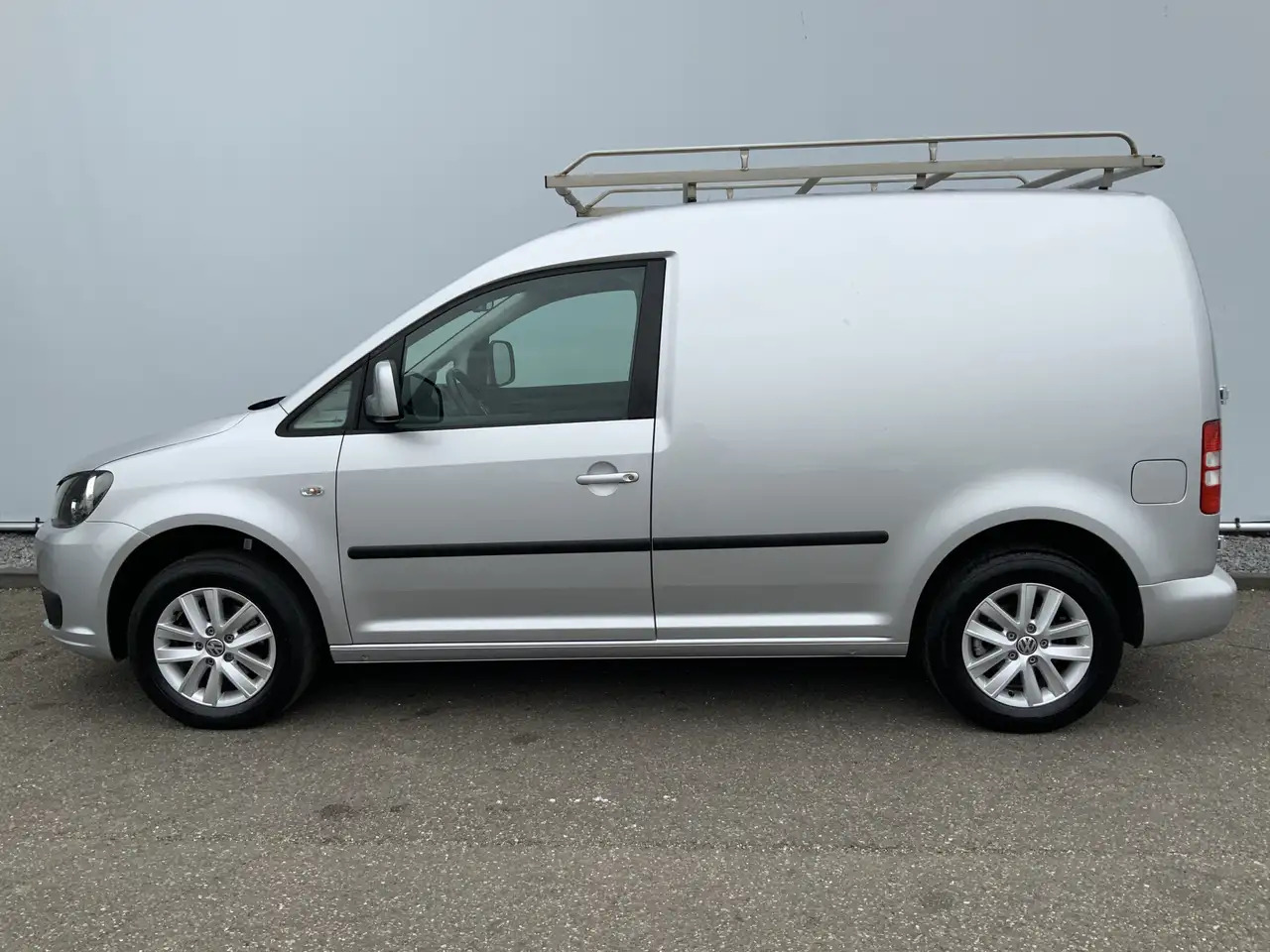 Volkswagen Caddy 1.6 TDI Airco Imperiaal Trekhaak 1400 kg navi Crui - Легковий фургон: фото 3 Volkswagen Caddy 1.6 TDI Airco Imperiaal Trekhaak 1400 kg navi Crui - Легковий фургон: фото 3