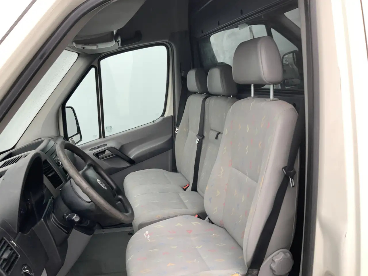 Volkswagen Crafter 50 2.5 TDI L2H2 Airco 3 Zits Imperiaal&Trap Trekha - Суцільнометалевий фургон: фото 5 Volkswagen Crafter 50 2.5 TDI L2H2 Airco 3 Zits Imperiaal&Trap Trekha - Суцільнометалевий фургон: фото 5