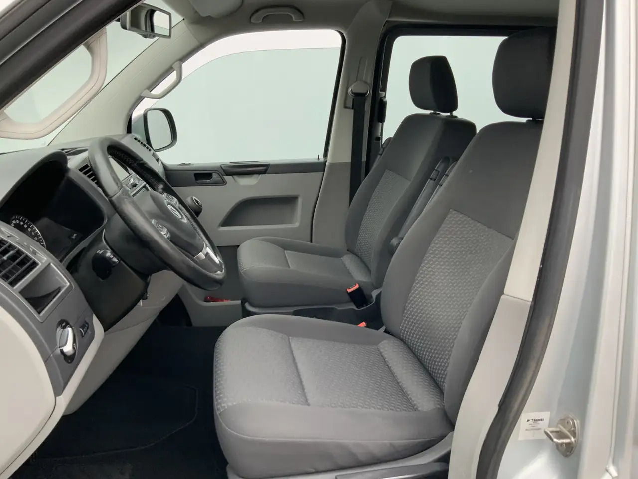 Volkswagen T5 Transporter MARGE 2.0 TDI L2H1 Dub Cab Airco Cruise Alu Velg S - Вантажопасажирський фургон: фото 4 Volkswagen T5 Transporter MARGE 2.0 TDI L2H1 Dub Cab Airco Cruise Alu Velg S - Вантажопасажирський фургон: фото 4