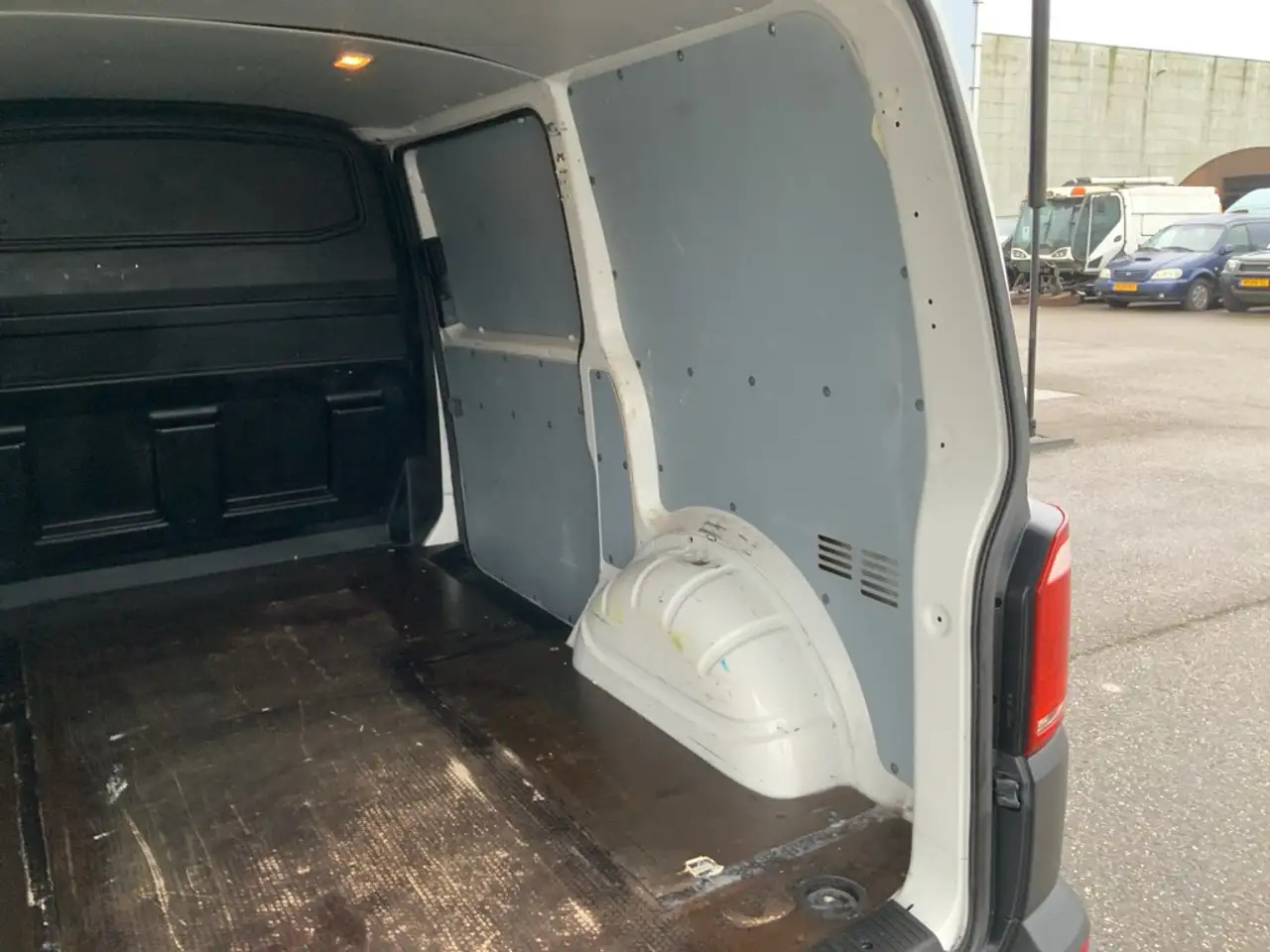 Суцільнометалевий фургон Volkswagen T6 Transporter 2.0 TDI L1H1 Comfortline Airco Navi Trekhaak 2200: фото 19