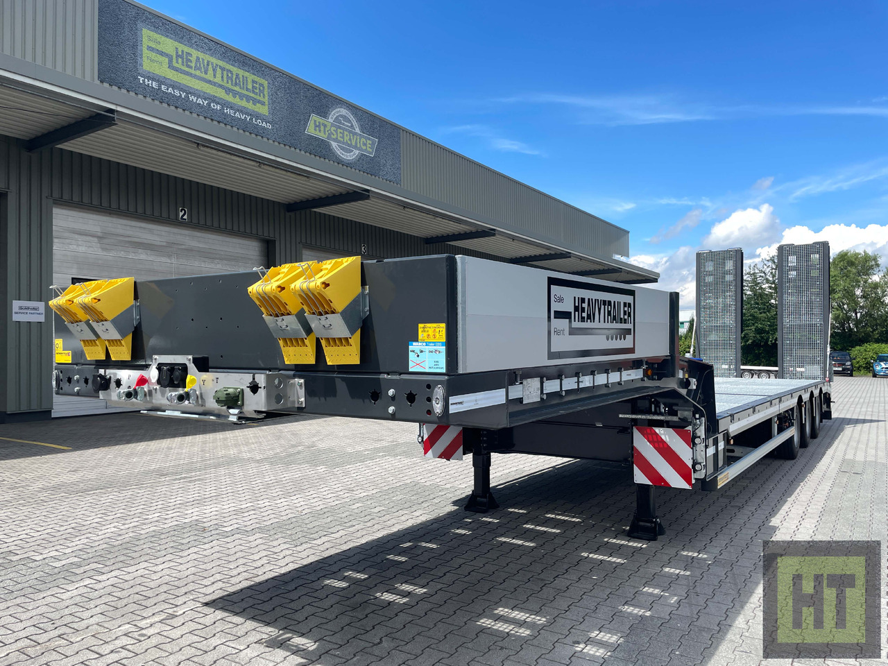 Faymonville 3-Achs-Semi-hydr.Ladeboden mit Rampen-Gitterrost - Низькорамна платформа напівпричіп: фото 3 Faymonville 3-Achs-Semi-hydr.Ladeboden mit Rampen-Gitterrost - Низькорамна платформа напівпричіп: фото 3