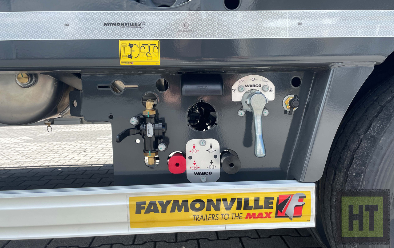 Faymonville 3-Achs-Semi-hydr.Ladeboden mit Rampen-Gitterrost - Низькорамна платформа напівпричіп: фото 5 Faymonville 3-Achs-Semi-hydr.Ladeboden mit Rampen-Gitterrost - Низькорамна платформа напівпричіп: фото 5