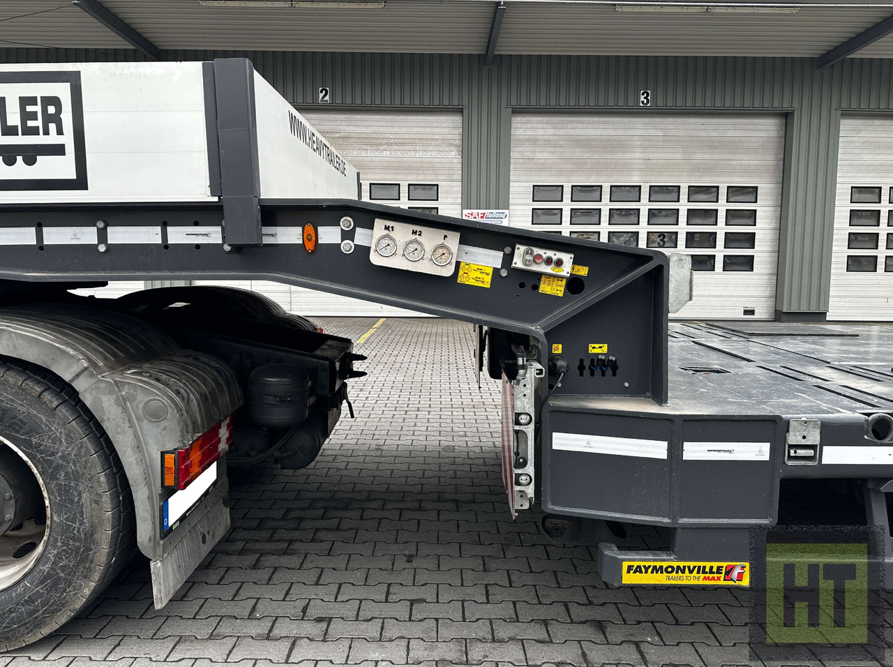 Faymonville 5-Achs-Tele-Semi-Halbachsen-Twinaxle-hydr Rampen - Низькорамна платформа напівпричіп: фото 4 Faymonville 5-Achs-Tele-Semi-Halbachsen-Twinaxle-hydr Rampen - Низькорамна платформа напівпричіп: фото 4