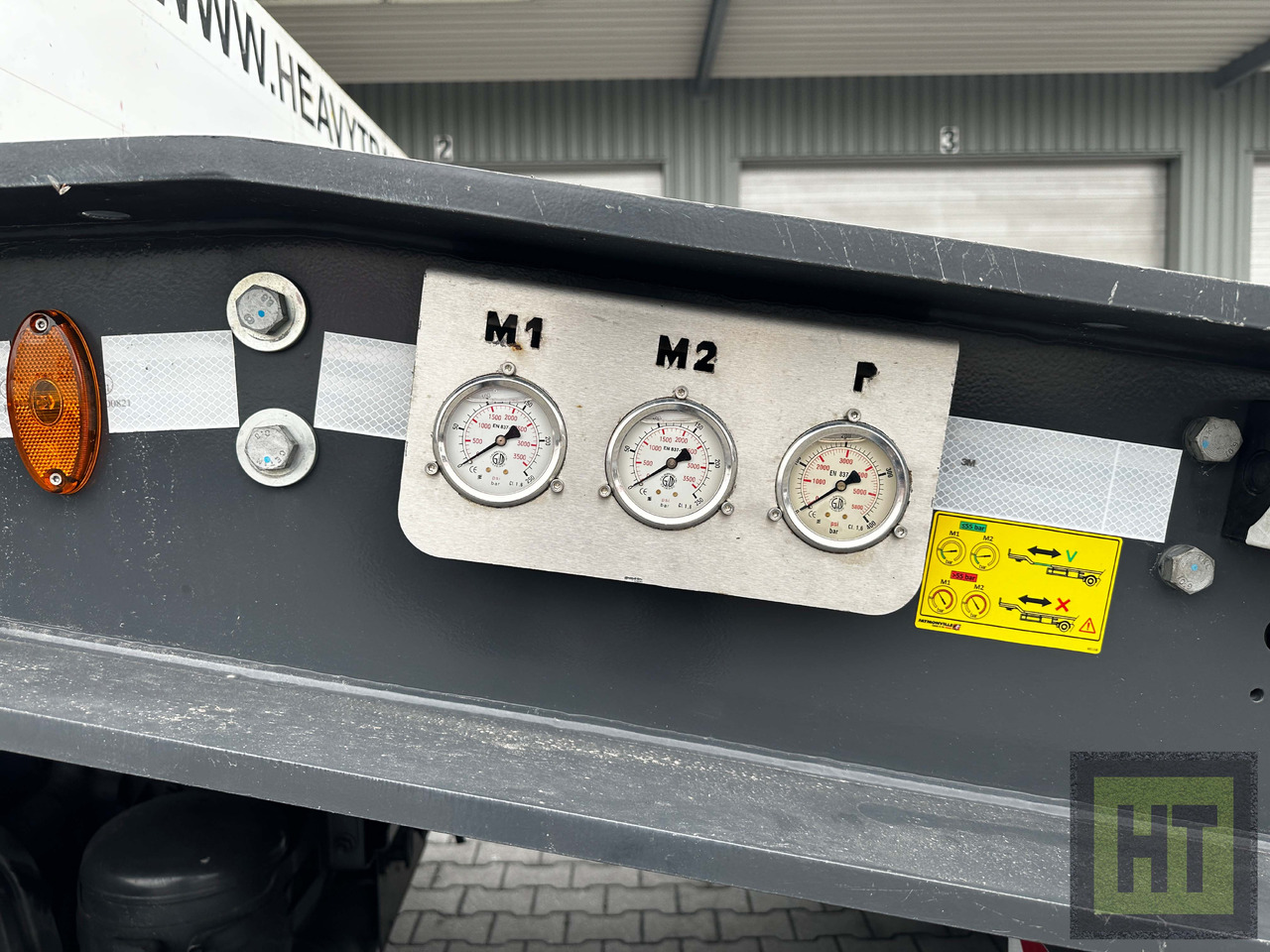 Faymonville 5-Achs-Tele-Semi-Halbachsen-Twinaxle-hydr Rampen - Низькорамна платформа напівпричіп: фото 3 Faymonville 5-Achs-Tele-Semi-Halbachsen-Twinaxle-hydr Rampen - Низькорамна платформа напівпричіп: фото 3