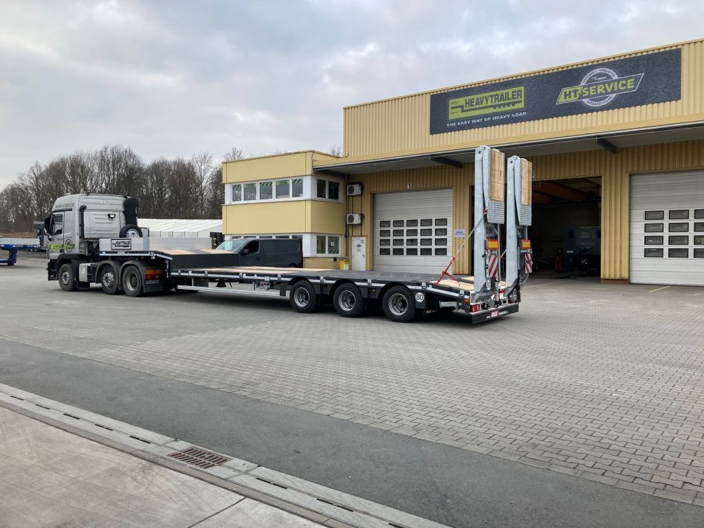 Faymonville MAX Trailer 3-Achs-Tele-Semi m. hydr. Rampen-nlla - Низькорамна платформа напівпричіп: фото 2 Faymonville MAX Trailer 3-Achs-Tele-Semi m. hydr. Rampen-nlla - Низькорамна платформа напівпричіп: фото 2