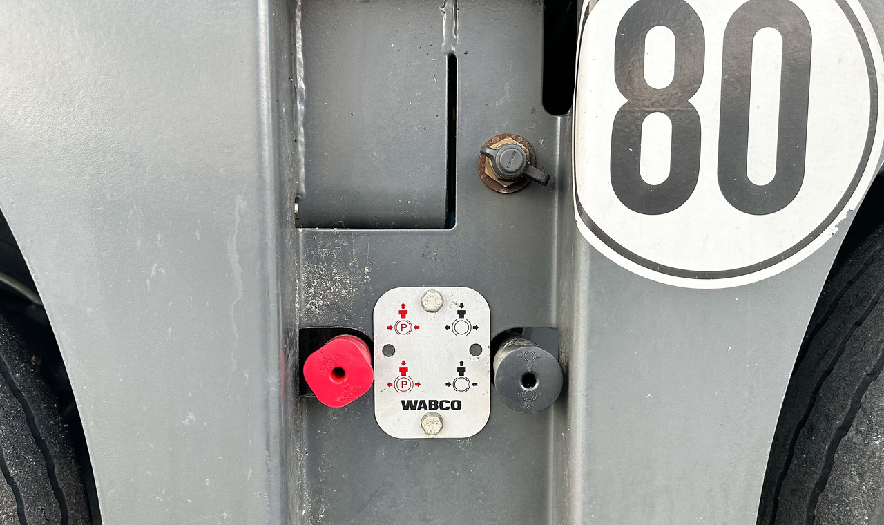 Faymonville MAX Trailer 3-Achs-Tiefbett mit Pendelachsen - Низькорамна платформа напівпричіп: фото 5 Faymonville MAX Trailer 3-Achs-Tiefbett mit Pendelachsen - Низькорамна платформа напівпричіп: фото 5