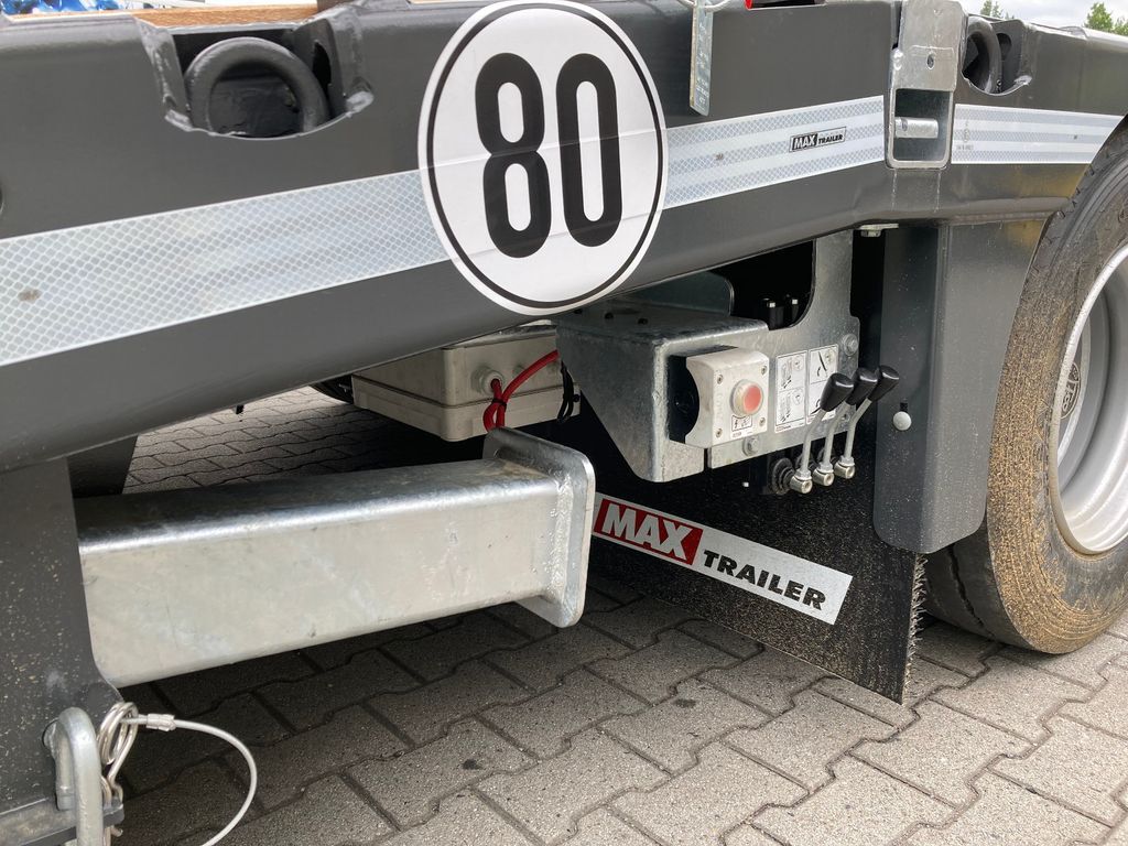 Faymonville MAX Trailer 4-Achs-Tele-Semi mit hydr. Rampen - Низькорамна платформа напівпричіп: фото 4 Faymonville MAX Trailer 4-Achs-Tele-Semi mit hydr. Rampen - Низькорамна платформа напівпричіп: фото 4
