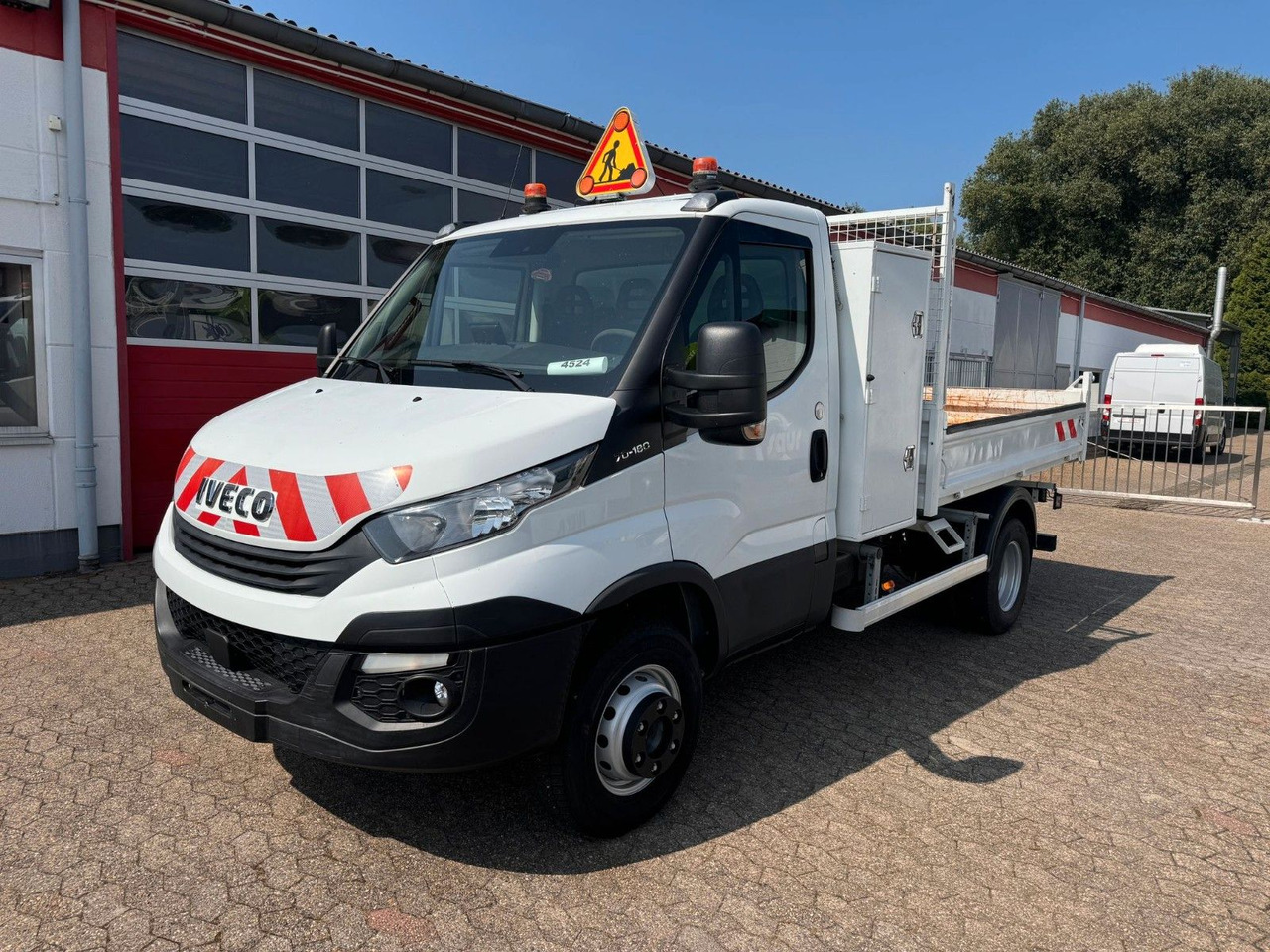 Iveco 70C18 Kipper 3625 kg Nutzlast! Klima EURO 6C - Малотоннажний самоскид: фото 1 Iveco 70C18 Kipper 3625 kg Nutzlast! Klima EURO 6C - Малотоннажний самоскид: фото 1