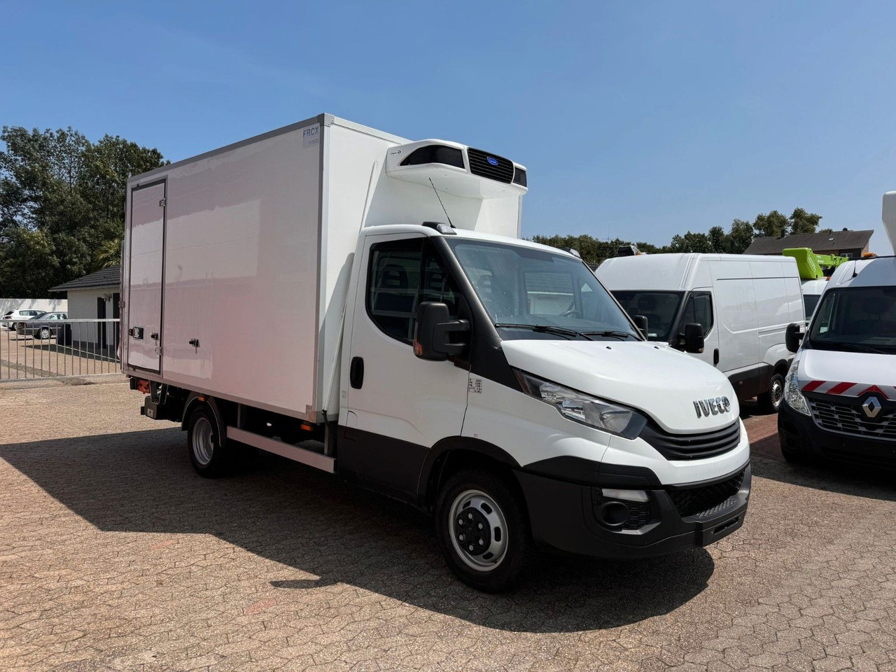 Iveco Daily 35C16 Tiefkühlkoffer Carrier Pulsor350 LWB - Фургон-рефрижератор: фото 3 Iveco Daily 35C16 Tiefkühlkoffer Carrier Pulsor350 LWB - Фургон-рефрижератор: фото 3