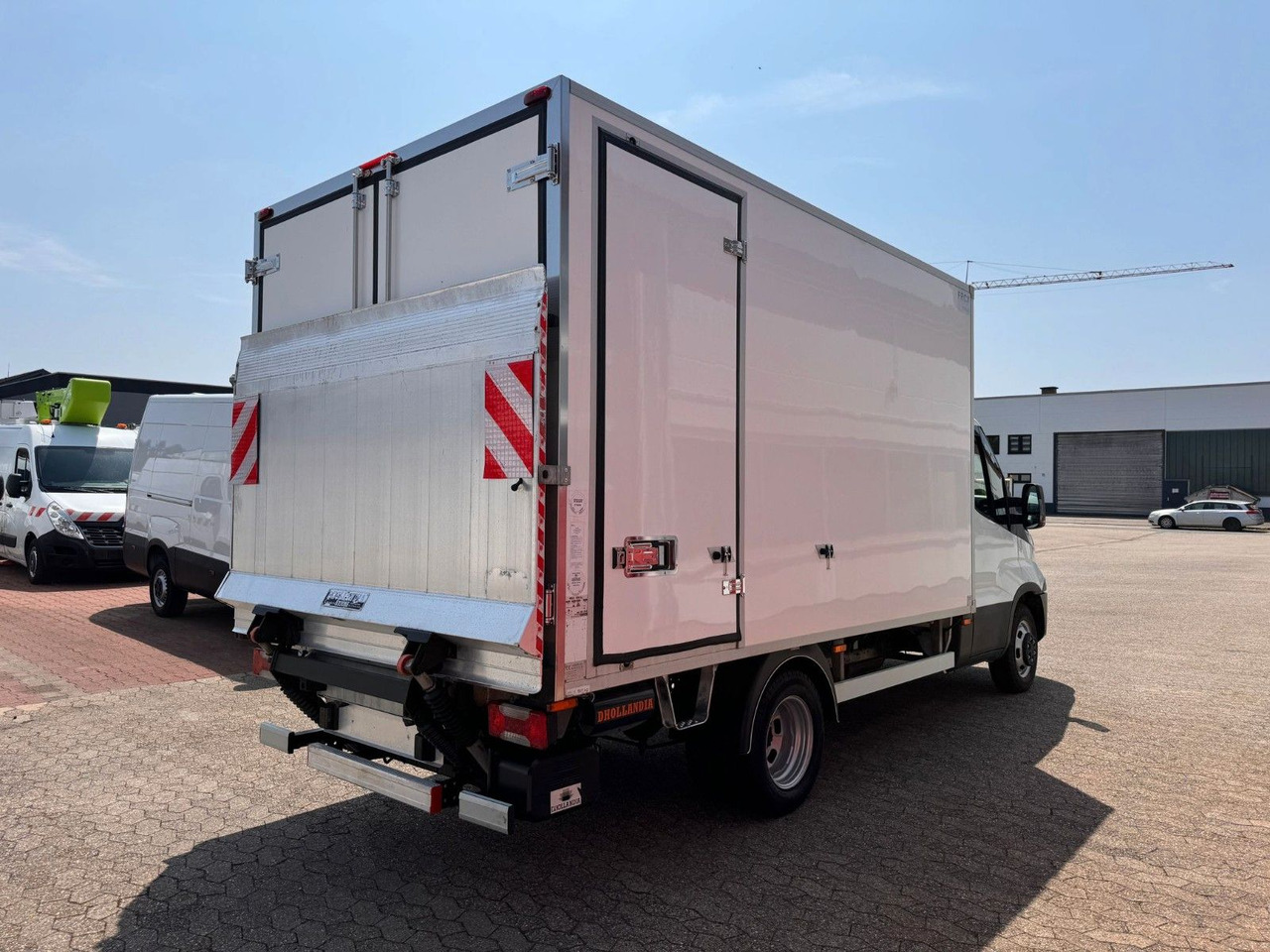 Iveco Daily 35C16 Tiefkühlkoffer Carrier Pulsor350 LWB - Фургон-рефрижератор: фото 4 Iveco Daily 35C16 Tiefkühlkoffer Carrier Pulsor350 LWB - Фургон-рефрижератор: фото 4