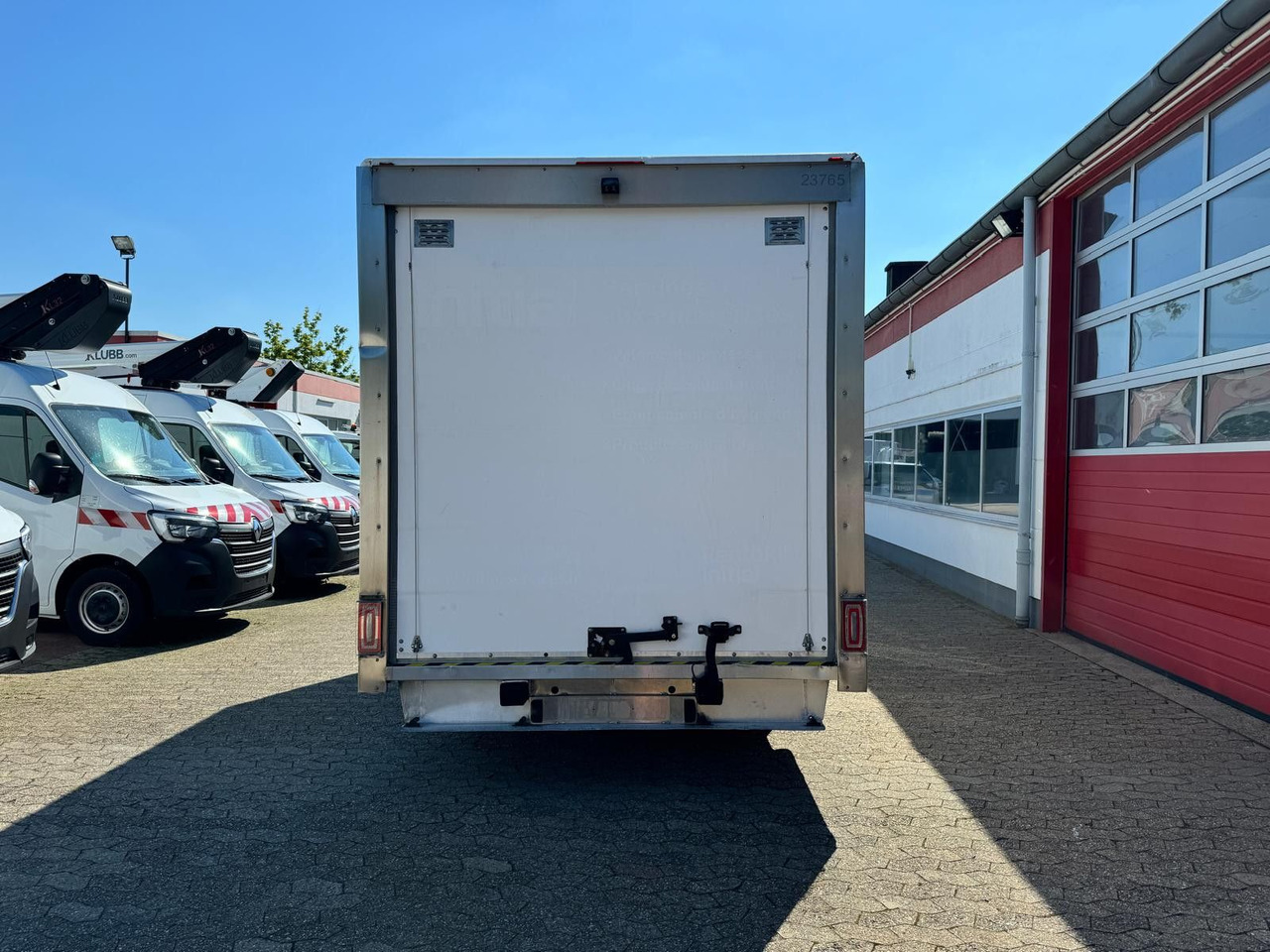 Renault Master Koffer mit Auffahrrampe 1200kg Nutzlast - Фургон з закритим кузовом: фото 5 Renault Master Koffer mit Auffahrrampe 1200kg Nutzlast - Фургон з закритим кузовом: фото 5