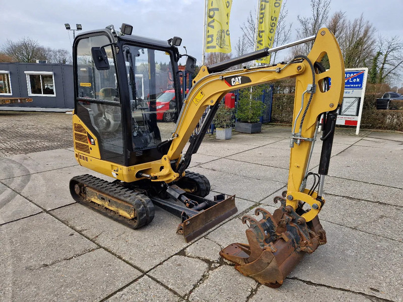 Caterpillar 301.7D with low hours! - Міні-екскаватор: фото 2 Caterpillar 301.7D with low hours! - Міні-екскаватор: фото 2