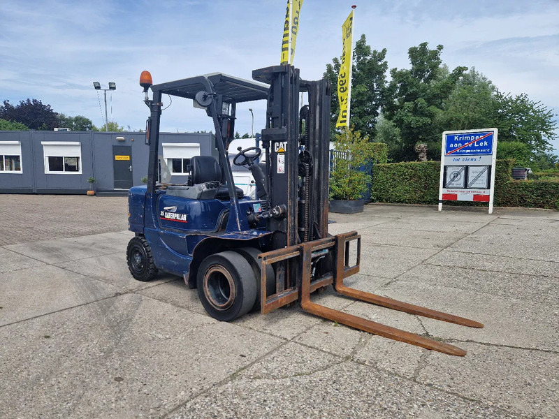 Caterpillar DP25K met breed vorkenbord - Дизельний навантажувач: фото 2 Caterpillar DP25K met breed vorkenbord - Дизельний навантажувач: фото 2