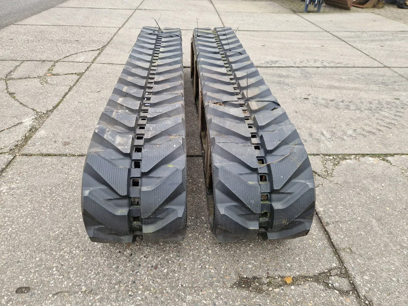 Komatsu nieuwe tracks t.b.v. PC75 tot PC88 - Гусениці в категорії Вантажівки: фото 3 Komatsu nieuwe tracks t.b.v. PC75 tot PC88 - Гусениці в категорії Вантажівки: фото 3