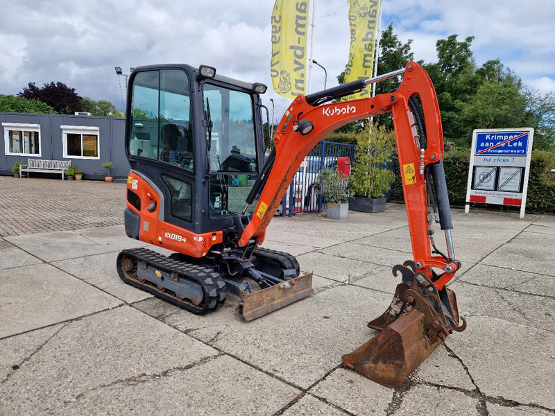 Kubota KX019-4 CW05 met 2 bakken - Міні-екскаватор: фото 2 Kubota KX019-4 CW05 met 2 bakken - Міні-екскаватор: фото 2