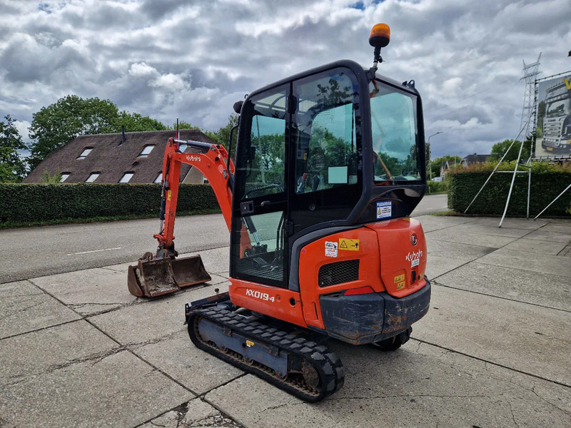 Kubota KX019-4 CW05 met 2 bakken - Міні-екскаватор: фото 4 Kubota KX019-4 CW05 met 2 bakken - Міні-екскаватор: фото 4