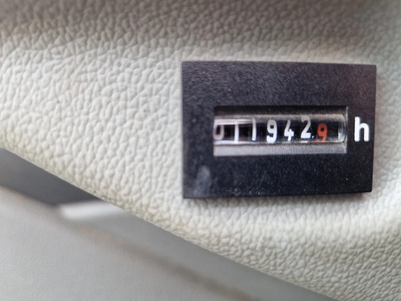 Перевантажувач Liebherr A 920 Litronic: фото 8 Перевантажувач Liebherr A 920 Litronic: фото 8