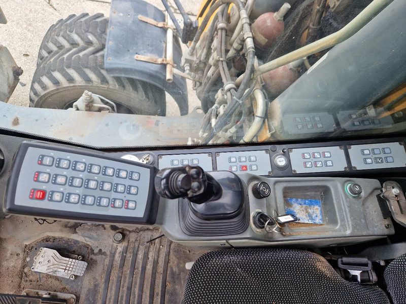 Перевантажувач Liebherr A 920 Litronic: фото 9 Перевантажувач Liebherr A 920 Litronic: фото 9