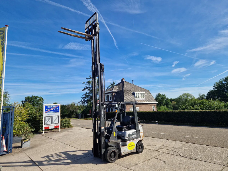 Nissan 1800 kg. LPG met keuring - Газовий навантажувач: фото 2 Nissan 1800 kg. LPG met keuring - Газовий навантажувач: фото 2