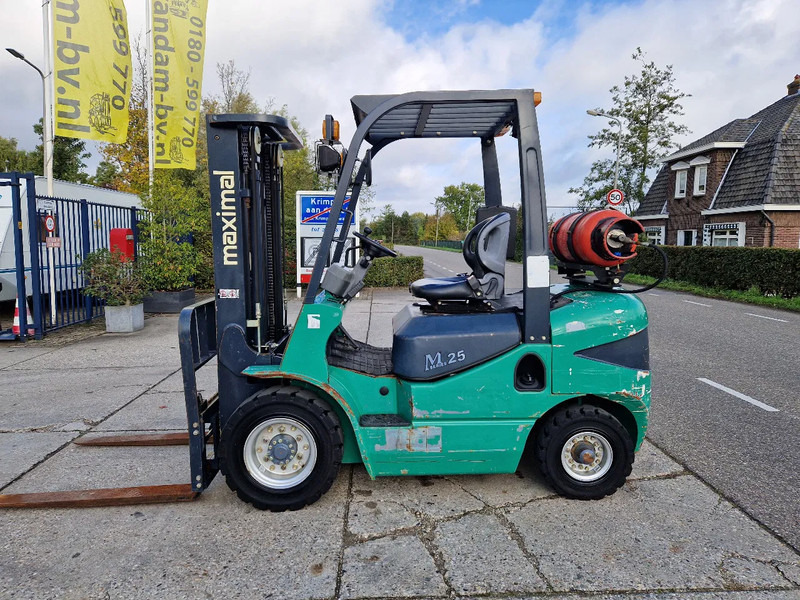 Nissan Zhejiang Maximal with 1290 hours 2.5 ton LPG - Газовий навантажувач: фото 1 Nissan Zhejiang Maximal with 1290 hours 2.5 ton LPG - Газовий навантажувач: фото 1