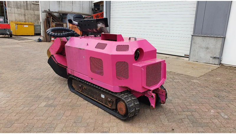 Onbekend Bandit 2900T stobbenfrees/stronkenfrees met afstandsbediening - Подрібнювач пнів: фото 3 Onbekend Bandit 2900T stobbenfrees/stronkenfrees met afstandsbediening - Подрібнювач пнів: фото 3