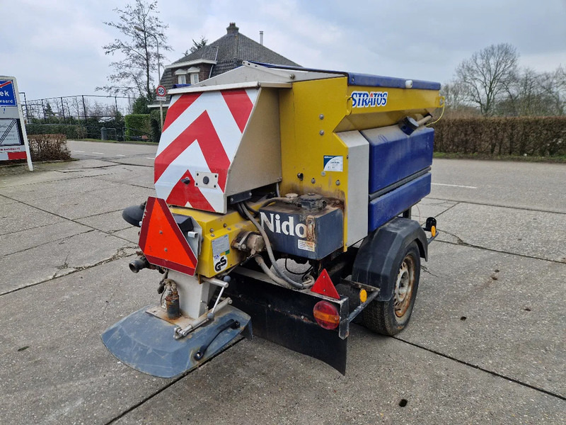 Onbekend Nido Stratos B08-15 nat zoutstrooier zo uit het werk - Розкидач піску і cолі: фото 4 Onbekend Nido Stratos B08-15 nat zoutstrooier zo uit het werk - Розкидач піску і cолі: фото 4