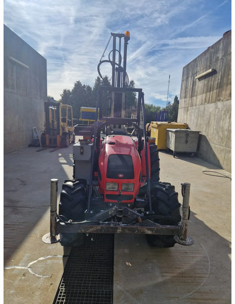 Onbekend Valpadana 1550 4x4 drilling tractor - Бурова установка: фото 4 Onbekend Valpadana 1550 4x4 drilling tractor - Бурова установка: фото 4