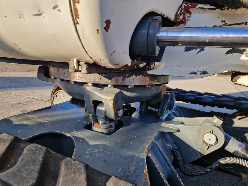 WACKER NEUSON 2404RD kan op een (berg)helling draaien - Міні-екскаватор: фото 3 WACKER NEUSON 2404RD kan op een (berg)helling draaien - Міні-екскаватор: фото 3