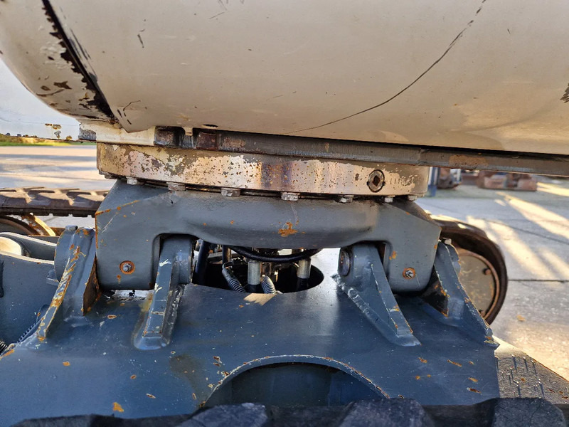 WACKER NEUSON 2404RD kan op een (berg)helling draaien - Міні-екскаватор: фото 4 WACKER NEUSON 2404RD kan op een (berg)helling draaien - Міні-екскаватор: фото 4