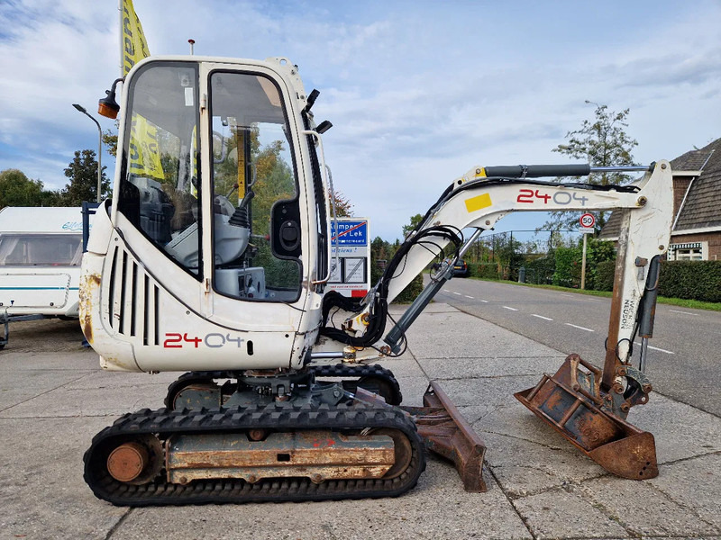 WACKER NEUSON 2404RD kan op een berghelling werken - Міні-екскаватор: фото 4 WACKER NEUSON 2404RD kan op een berghelling werken - Міні-екскаватор: фото 4
