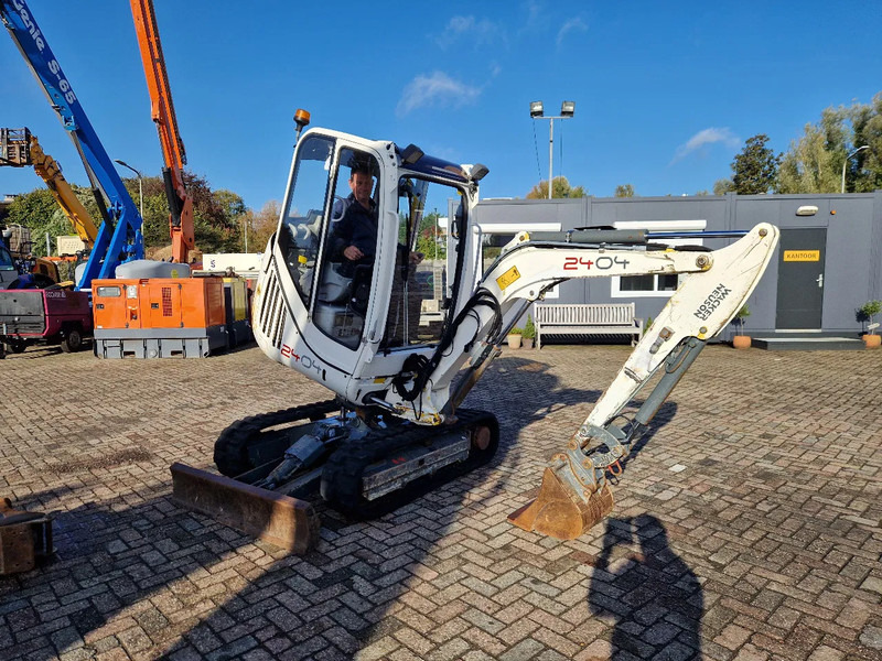 WACKER NEUSON 2404RD met nivelleersysteem, mountain proof - Міні-екскаватор: фото 1 WACKER NEUSON 2404RD met nivelleersysteem, mountain proof - Міні-екскаватор: фото 1