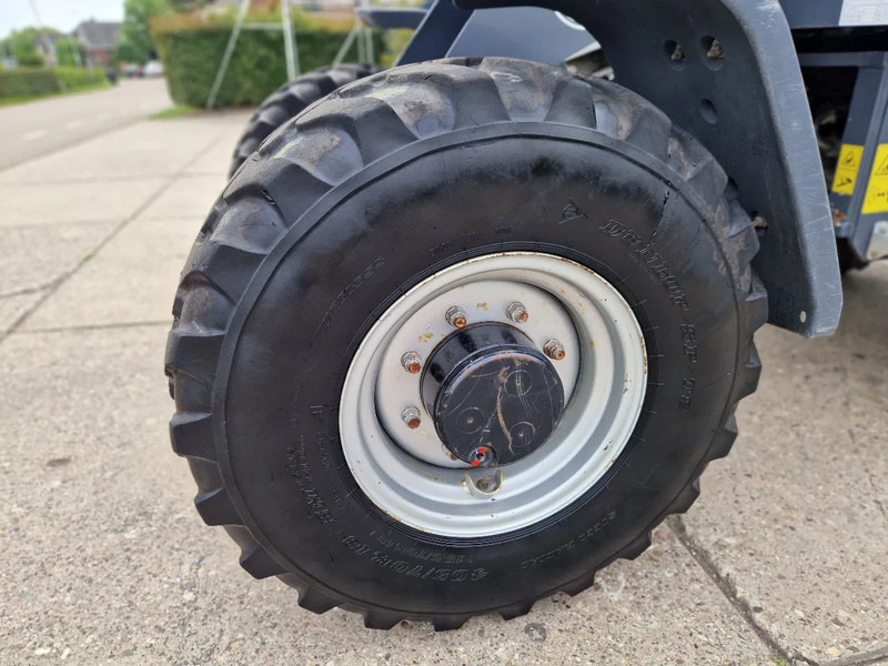 Колісний навантажувач Yanmar / Terex TL80 met NL kenteken very low hours!: фото 15 Колісний навантажувач Yanmar / Terex TL80 met NL kenteken very low hours!: фото 15