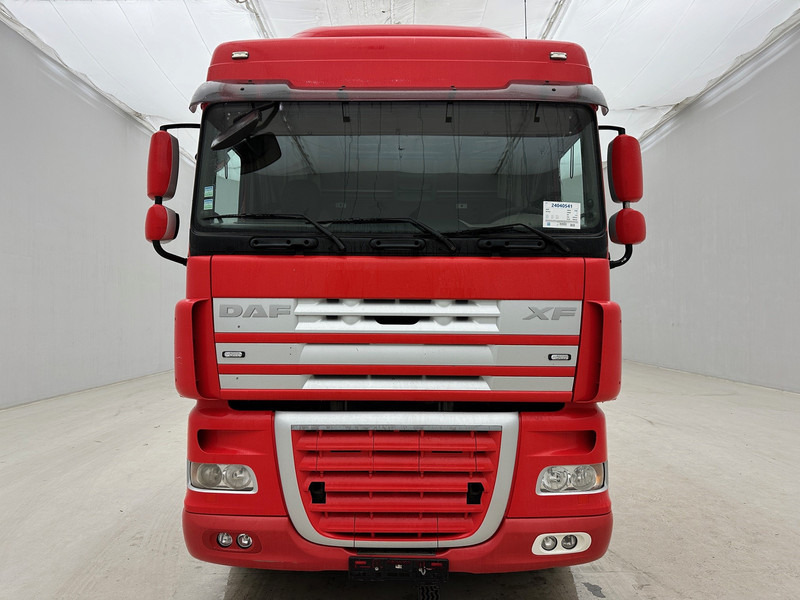 DAF XF105.410 Space Cab - Гаковий мультиліфт вантажівка: фото 2 DAF XF105.410 Space Cab - Гаковий мультиліфт вантажівка: фото 2