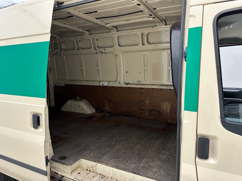 Ford Transit 125 - Суцільнометалевий фургон: фото 4 Ford Transit 125 - Суцільнометалевий фургон: фото 4