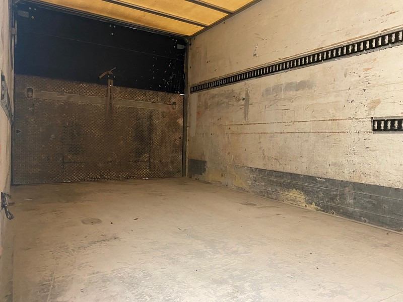 Iveco 120E17 - Вантажівка з закритим кузовом: фото 5 Iveco 120E17 - Вантажівка з закритим кузовом: фото 5