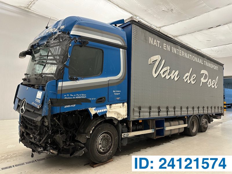 Mercedes-Benz Actros 2642 - 6x2 - Тентована вантажівка: фото 1 Mercedes-Benz Actros 2642 - 6x2 - Тентована вантажівка: фото 1