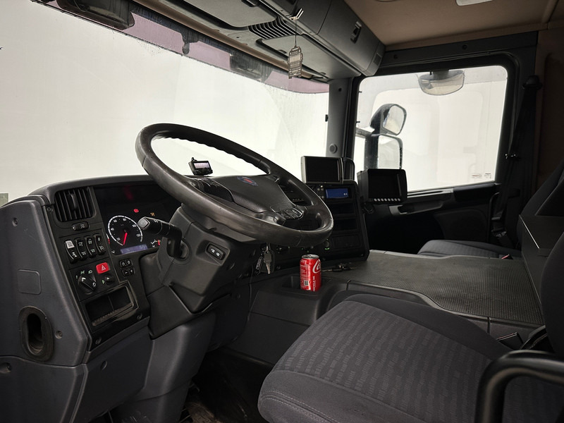 Бортова вантажівка/ Платформа, Вантажівка з маніпулятором Scania P310 - 6x2: фото 8