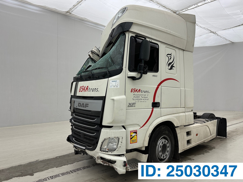 DAF XF 460 Super Space Cab - Тягач: фото 1 DAF XF 460 Super Space Cab - Тягач: фото 1