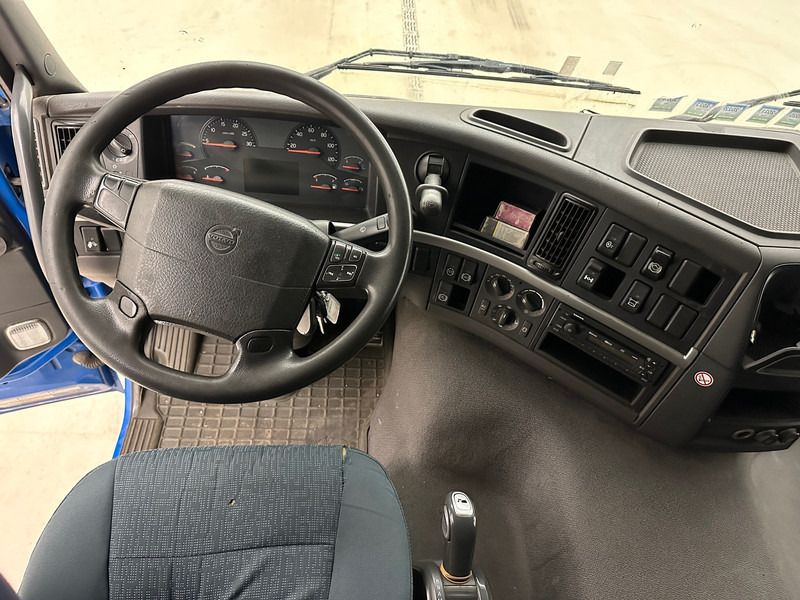 Volvo FM 370 + Renders Tautliner X-steering - Тягач: фото 5 Volvo FM 370 + Renders Tautliner X-steering - Тягач: фото 5