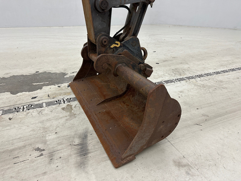 Колісний екскаватор VOLVO* EW 140: фото 17