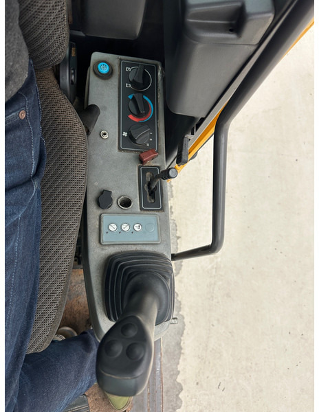 Колісний екскаватор VOLVO* EW 140: фото 20