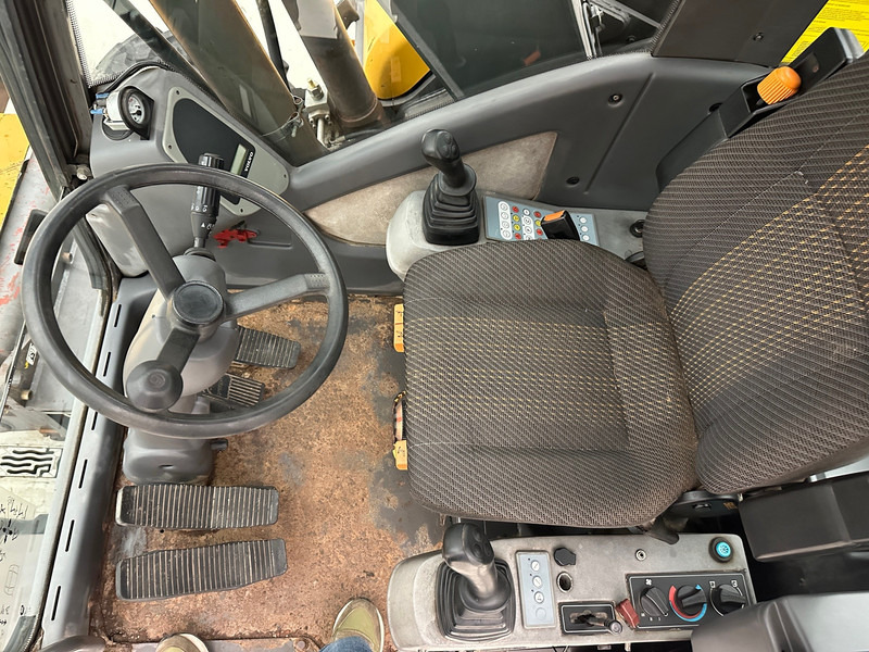 Колісний екскаватор VOLVO* EW 140: фото 6