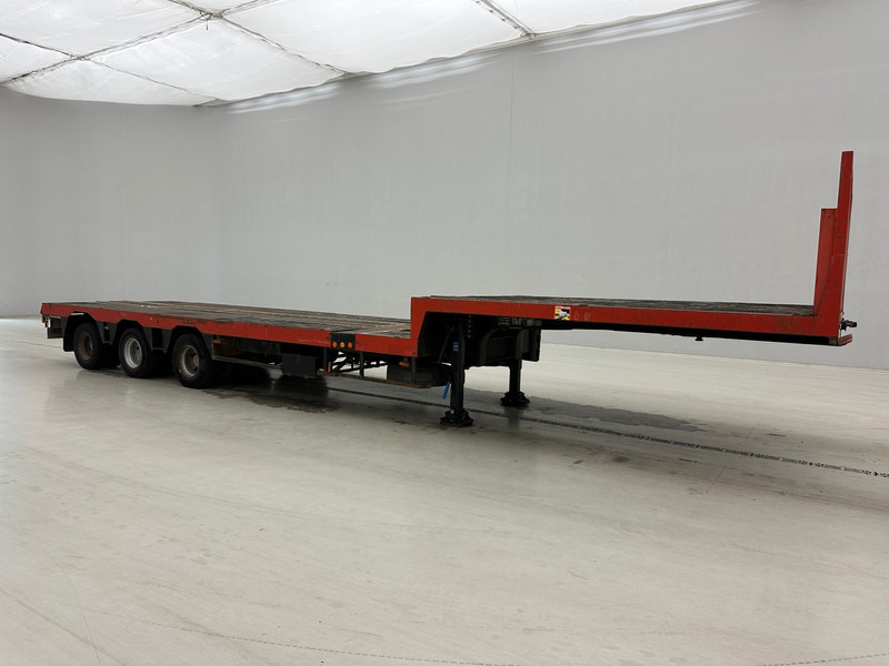 Verem Low bed trailer - Низькорамна платформа напівпричіп: фото 3 Verem Low bed trailer - Низькорамна платформа напівпричіп: фото 3