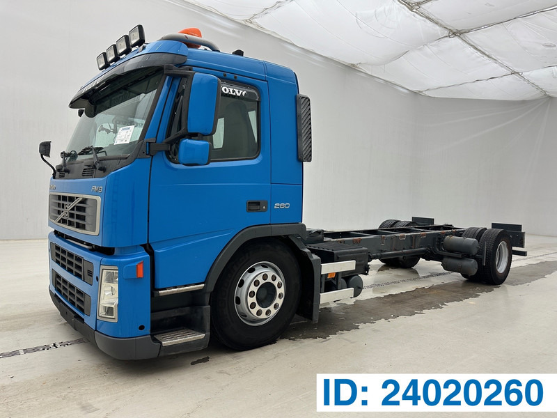 Volvo FM9.260 - Вантажівка шасі: фото 1 Volvo FM9.260 - Вантажівка шасі: фото 1