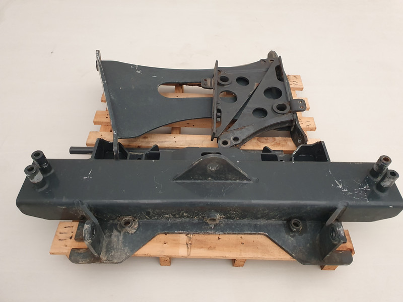 Scania G-Serie DIN-plaat DIN-plaat SCANIA G-Serie Bumper zout strooimachine - Запчастини: фото 2 Scania G-Serie DIN-plaat DIN-plaat SCANIA G-Serie Bumper zout strooimachine - Запчастини: фото 2