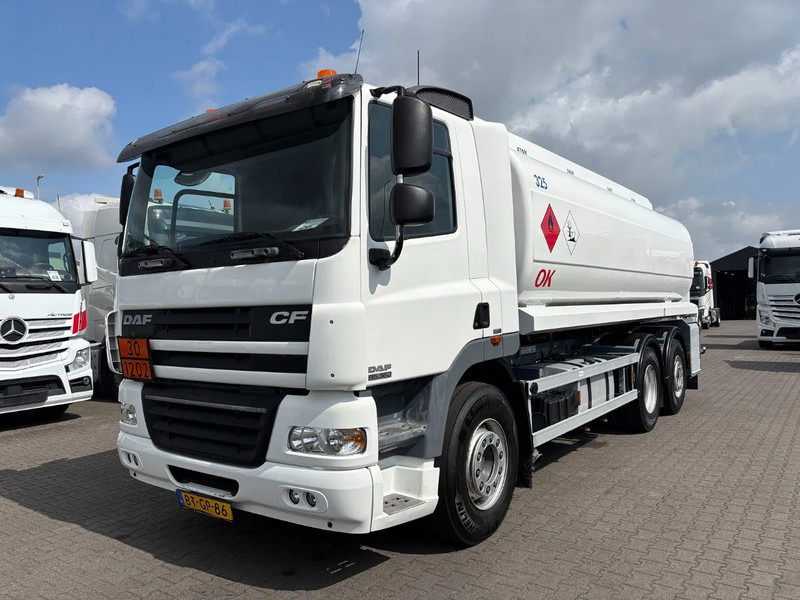 DAF CF 85.360 6X2 Euro 5 21300 Liter Fueltank - Вантажівка цистерна: фото 1 DAF CF 85.360 6X2 Euro 5 21300 Liter Fueltank - Вантажівка цистерна: фото 1
