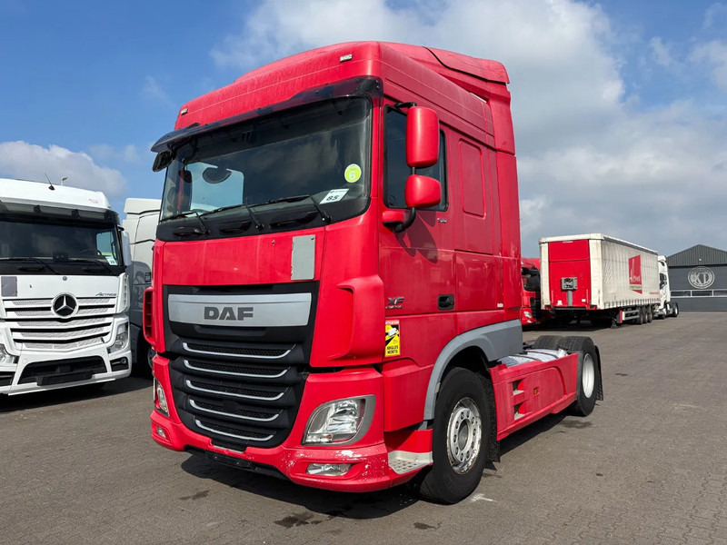 DAF XF 510 Spacecab Retarder Euro 6 - Тягач: фото 1 DAF XF 510 Spacecab Retarder Euro 6 - Тягач: фото 1