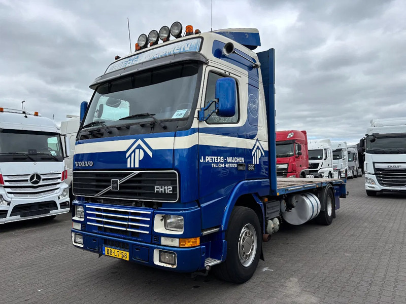 Volvo FH 380 Globetrotter Manual Gearbox - Вантажівка шасі: фото 1 Volvo FH 380 Globetrotter Manual Gearbox - Вантажівка шасі: фото 1