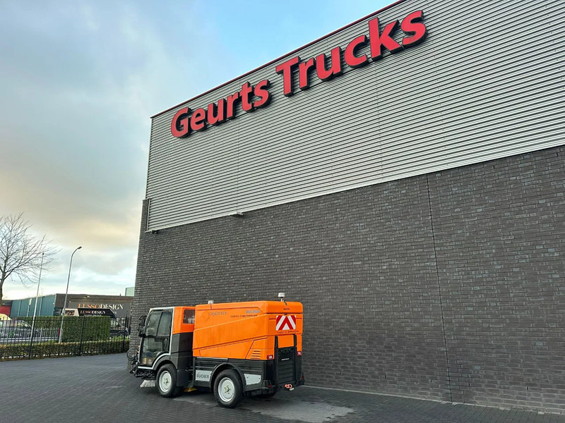 Bucher CITYCAT V20 - Підмітально-прибиральна машина: фото 3 Bucher CITYCAT V20 - Підмітально-прибиральна машина: фото 3